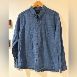 Hurley Classic Fit Denim woven cotton Shirt excellent cond.